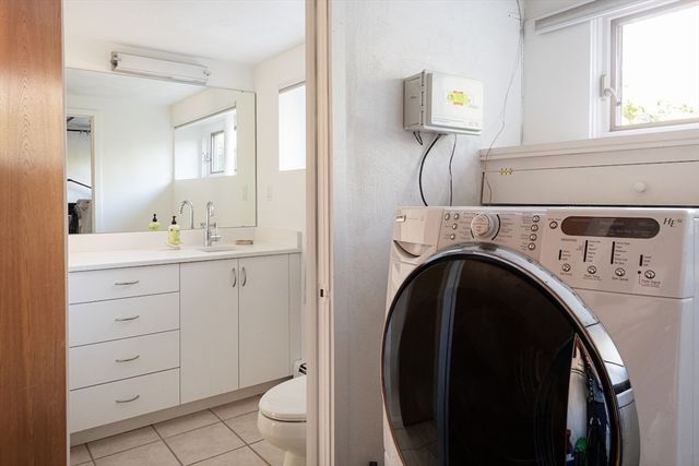 3 Compton Cir, Lexington, MA 02421