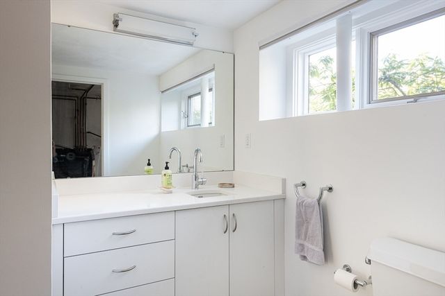 3 Compton Cir, Lexington, MA 02421