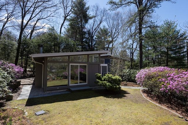 3 Compton Cir, Lexington, MA 02421