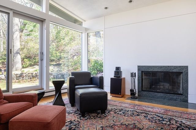 3 Compton Cir, Lexington, MA 02421