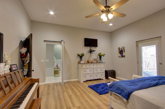 695 Miller County 15, Texarkana, AR 71854