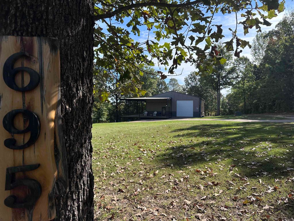 695 Miller County 15, Texarkana, AR 71854