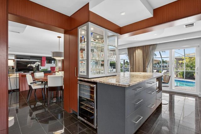 1141 SE 9th Avenue, Pompano Beach, FL 33060