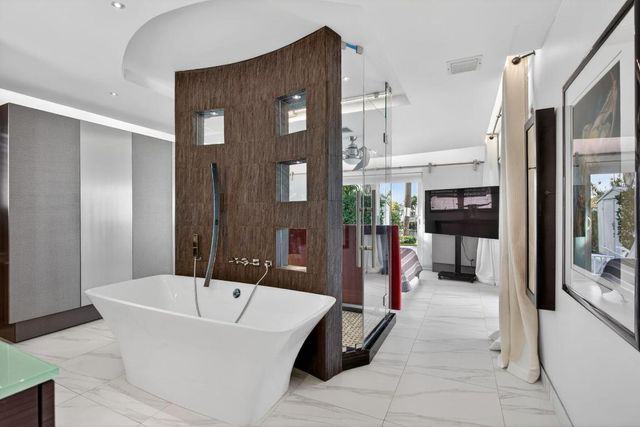 1141 SE 9th Avenue, Pompano Beach, FL 33060