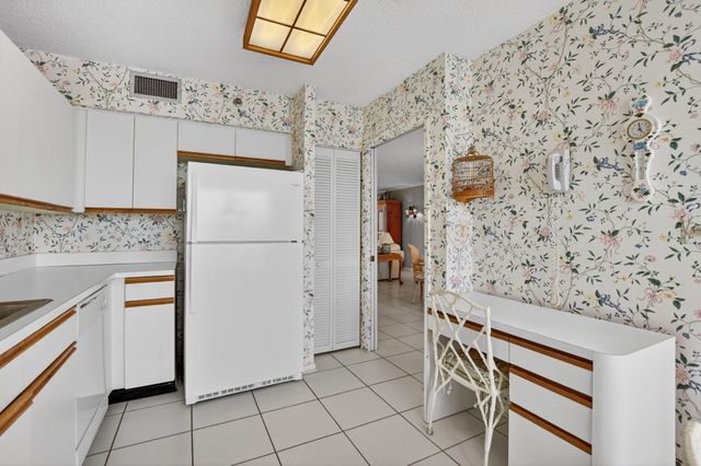 7170 Promenade Drive 401, Boca Raton, FL 33433