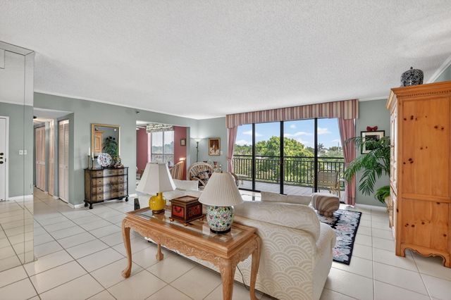 7170 Promenade Drive 401, Boca Raton, FL 33433