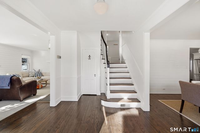 5 Halliwell Drive, Stamford, CT 06902