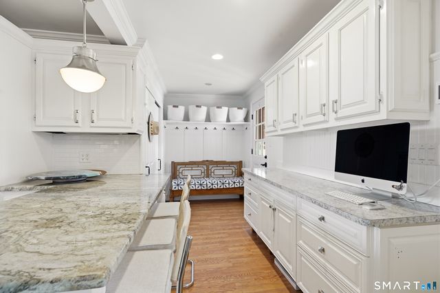 5 Halliwell Drive, Stamford, CT 06902