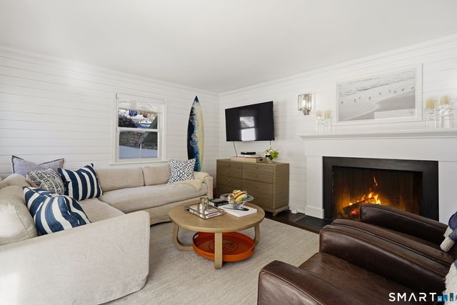 5 Halliwell Drive, Stamford, CT 06902