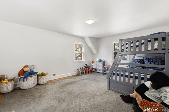 5 Halliwell Drive, Stamford, CT 06902