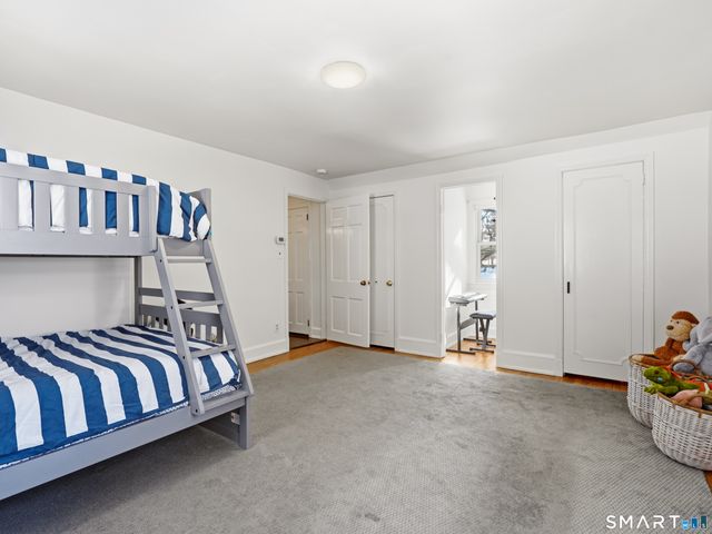 5 Halliwell Drive, Stamford, CT 06902