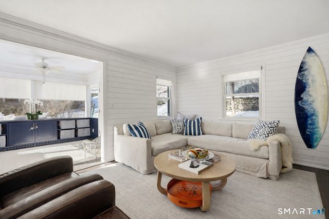 5 Halliwell Drive, Stamford, CT 06902