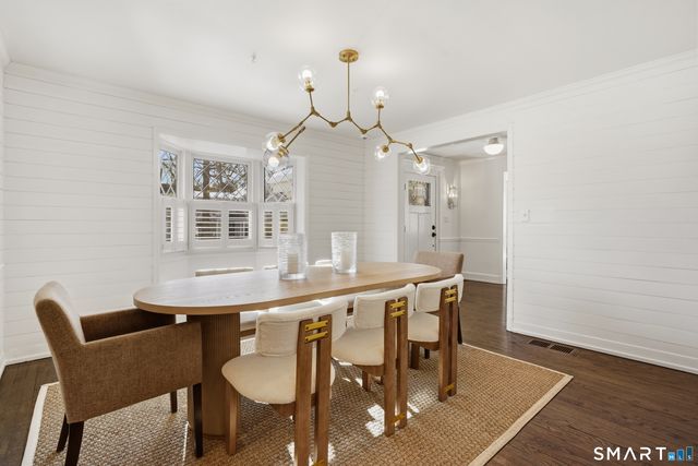 5 Halliwell Drive, Stamford, CT 06902