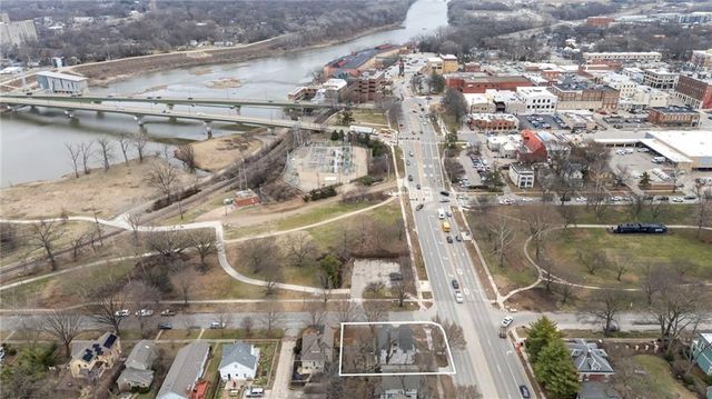 545 Tennessee Street, Lawrence, KS 66044