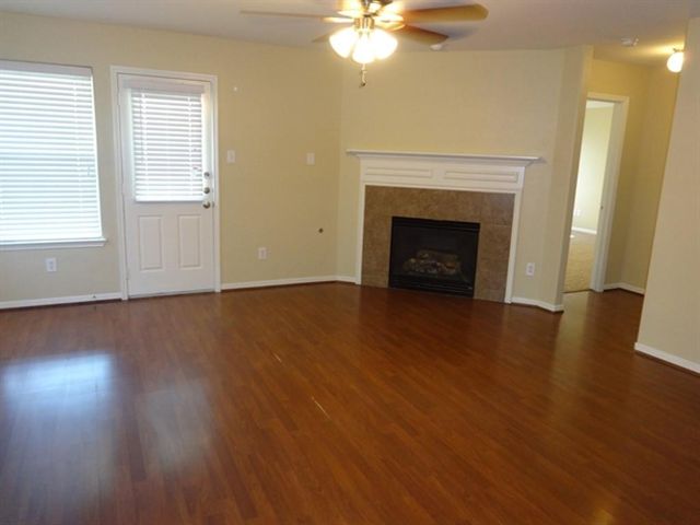 8102 Sweetstone Bluff Lane, Cypress, TX 77433