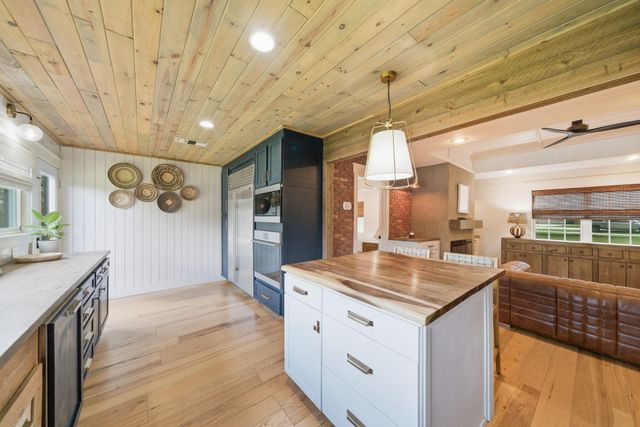 9108 Kings Drive, Manvel, TX 77578