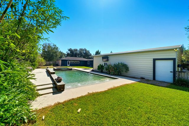 9108 Kings Drive, Manvel, TX 77578