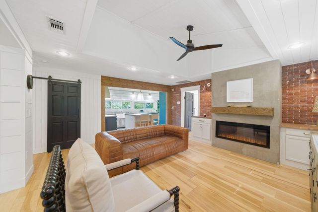 9108 Kings Drive, Manvel, TX 77578