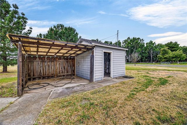 3770 Hall Rd, Corning, CA 96021
