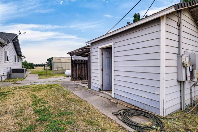 3770 Hall Rd, Corning, CA 96021