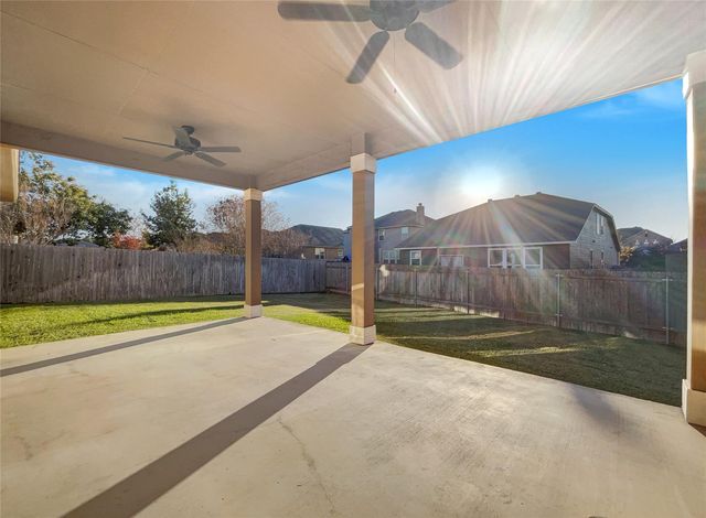 201 Phillips DR, Kyle, TX 78640