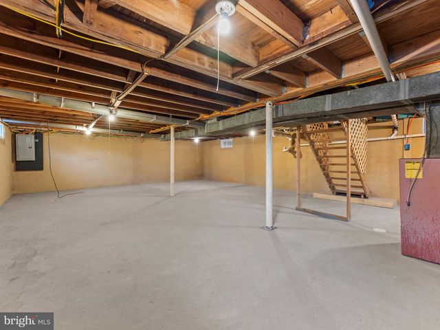 13 FIRST AVE, Pemberton, NJ 08068
