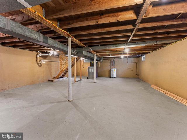 13 FIRST AVE, Pemberton, NJ 08068