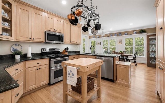 496 Cherokee Trail, Big Canoe, GA 30143