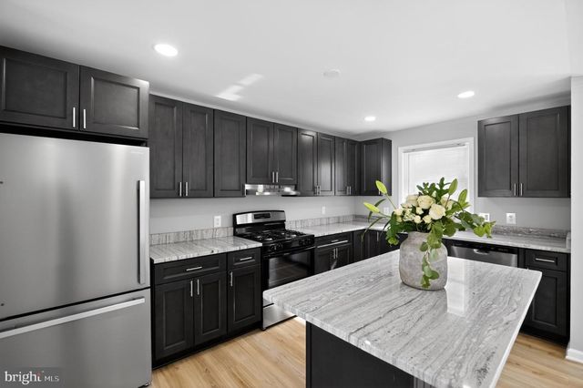 7605 POLLEN ST, Lorton, VA 22079