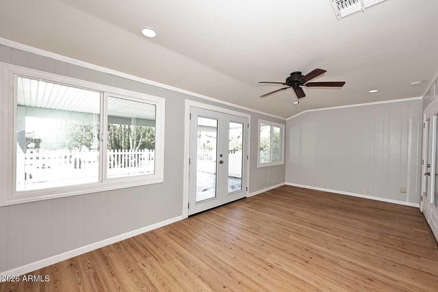 10402 W WININGER Circle, Sun City, AZ 85351