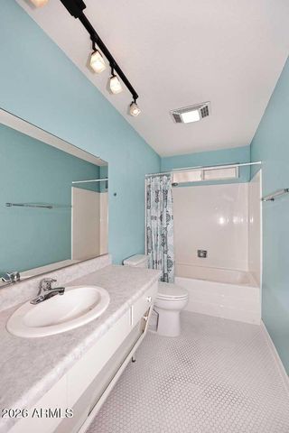 10402 W WININGER Circle, Sun City, AZ 85351