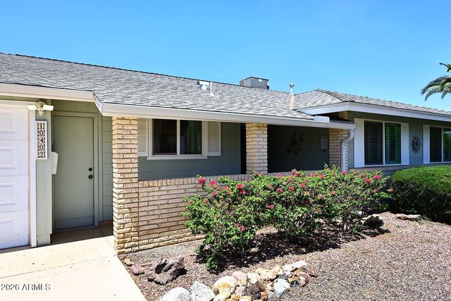 10402 W WININGER Circle, Sun City, AZ 85351
