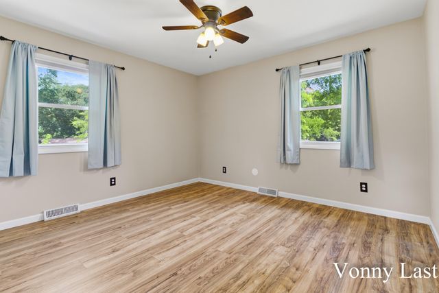 875 SE Argo Avenue SE, Grand Rapids, MI 49546
