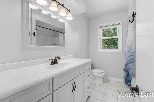 875 SE Argo Avenue SE, Grand Rapids, MI 49546