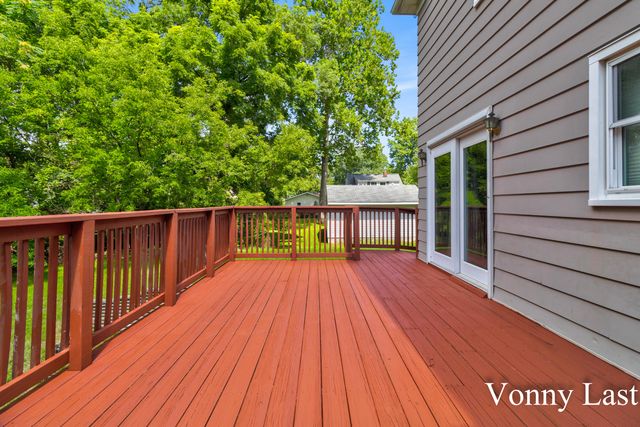 875 SE Argo Avenue SE, Grand Rapids, MI 49546