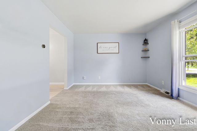 875 SE Argo Avenue SE, Grand Rapids, MI 49546