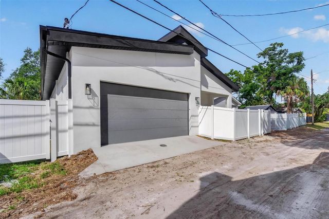 4365 IRIS STREET N, St Petersburg, FL 33714