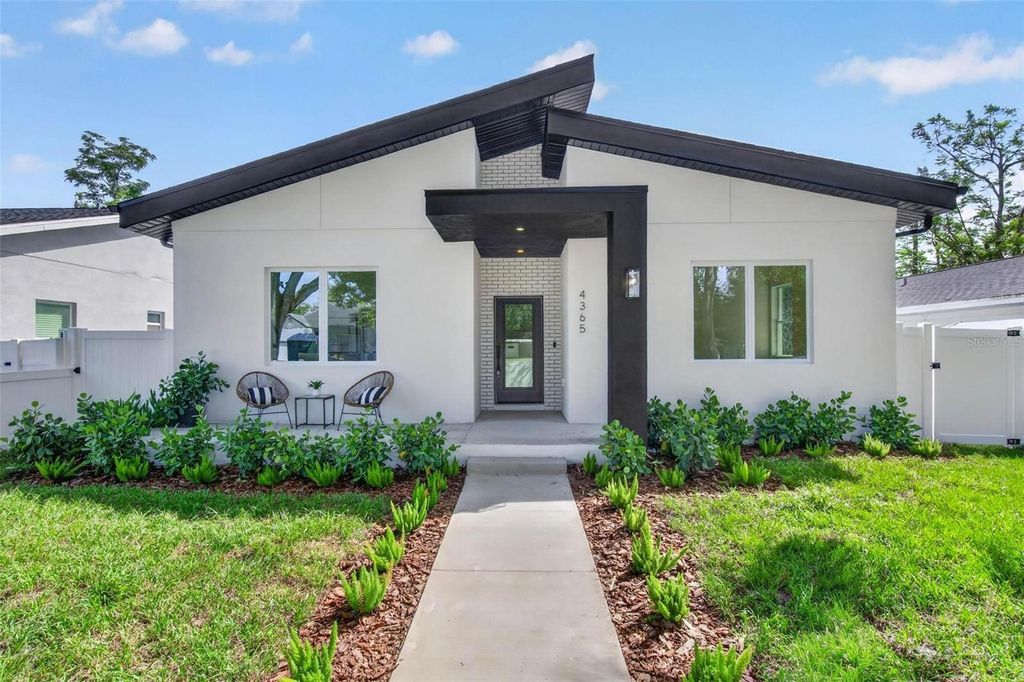 4365 IRIS STREET N, St Petersburg, FL 33714