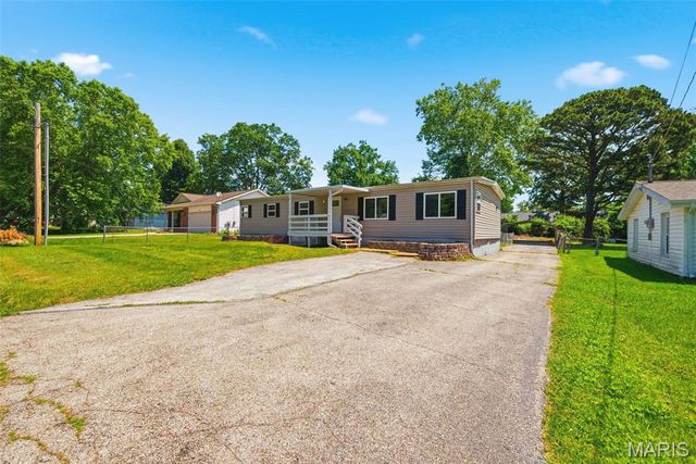 156 Hogan Avenue, Pacific, MO 63069