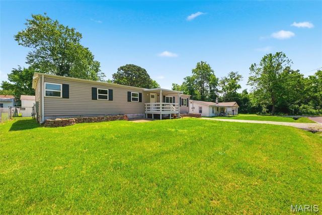 156 Hogan Avenue, Pacific, MO 63069