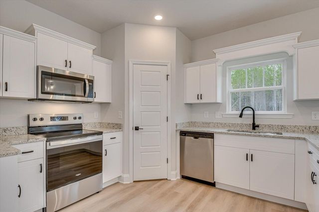 140 Traditions Drive, Trenton, SC 29847