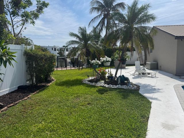 3001 NE 58th Street, Fort Lauderdale, FL 33308