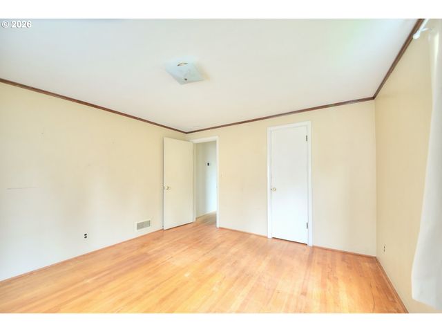 605 FULVUE Dr, Eugene, OR 97405