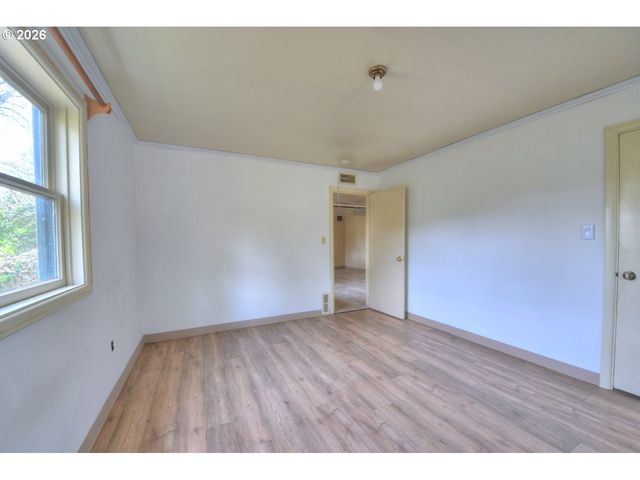 605 FULVUE Dr, Eugene, OR 97405