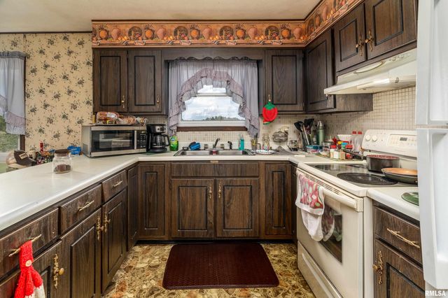 16768 BOUNDARY Road, Creal Springs, IL 62922