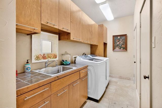 112 Sailfish Ct, Aransas Pass, TX 78336