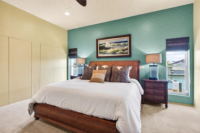 112 Sailfish Ct, Aransas Pass, TX 78336