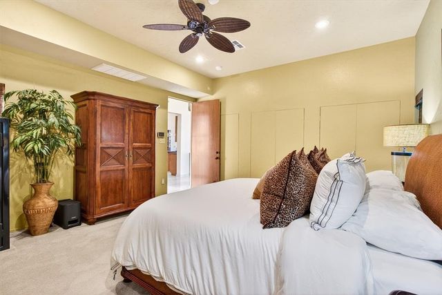 112 Sailfish Ct, Aransas Pass, TX 78336