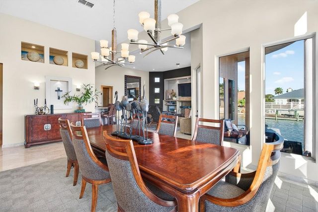 112 Sailfish Ct, Aransas Pass, TX 78336