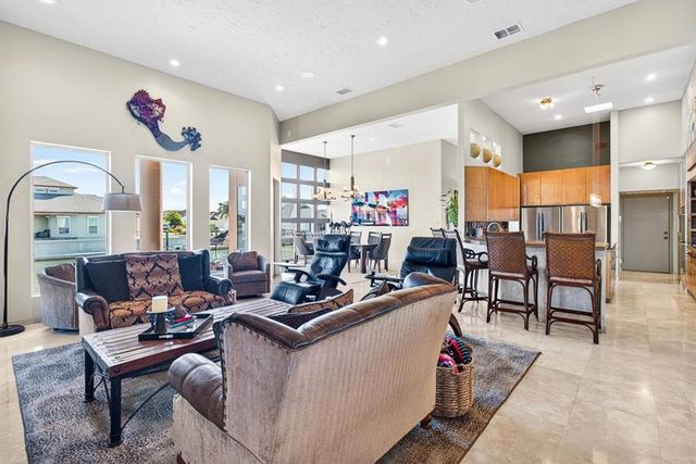 112 Sailfish Ct, Aransas Pass, TX 78336